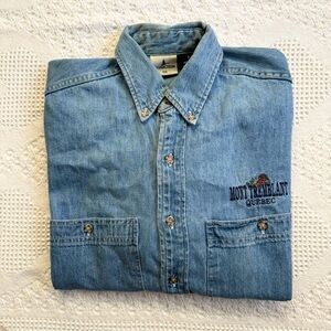 Vintage Mont-Tremblant Denim Shirt Mens Small Blue Quebec Canada Ski Mountain